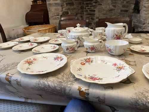 Royal crown derby - crown, posies