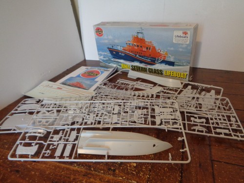 Airfix scale rnli severn - rnli,