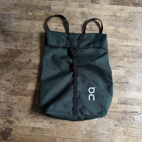 Running backpack tote in - on,