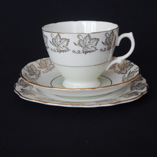 Vintage pastel green gold - vintage,