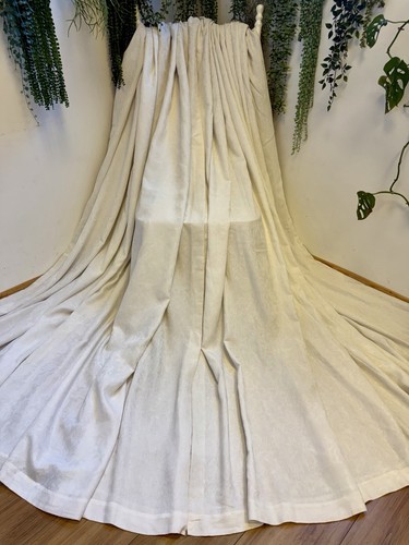 Off white oriental - white, jacquard