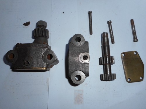Norton oil pump - pump,, vintage
