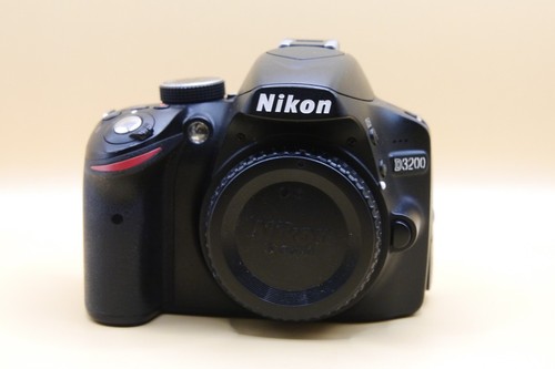 Nikon d3200 dslr 24mp only - 24mp, (only
