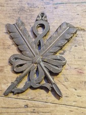 Heavy 70g Victorian Lodge