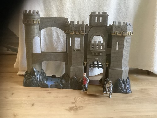 Prince caspian toy castle - caspian,