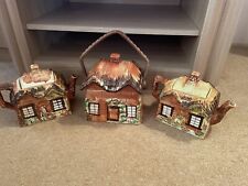 3 XPrice Kensington Vintage Cottage Ware ‘YeOlde Cottage 2 X Teapots 1 X Biscuit