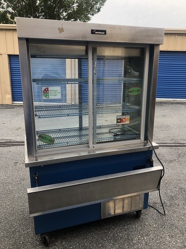 Serving counter with built - counter,
