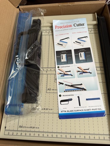 Precision paper cutter - a4,