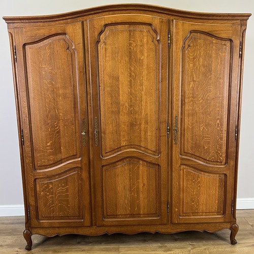 Wardrobe vintage french louis - wardrobe,
