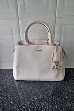 DKNY~Beautiful Off White Tote Bag~Excellent Condition