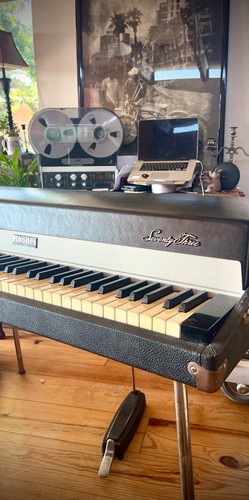 Rhodes mark electric piano - i,