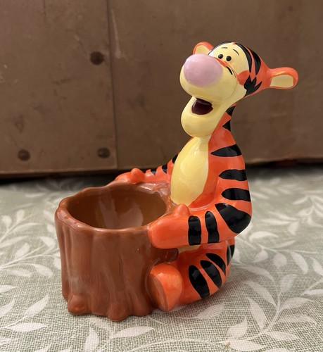 Disney tigger ceramic egg cup - ceramic,