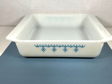 Pyrex Blue Snowflake Garland Square 8x8x2" Baking Dish Pan #922 Vintage