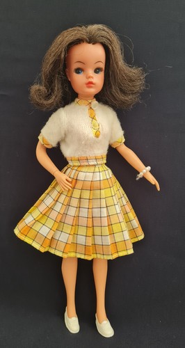 Vintage lovely lively - vintage, sindy