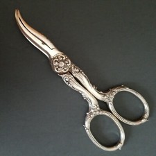 ATQ Tiffany & Co Art Nouveau Sterling Handles Floral Scissors Grape Shears 