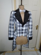 Check tailcoat  black &  White