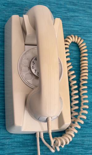 Vintage white telia wall - vintage,