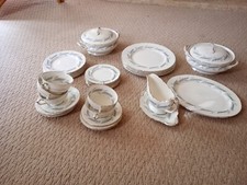 Paragon 'Bridal Leaf' bone china Dinner service  - used