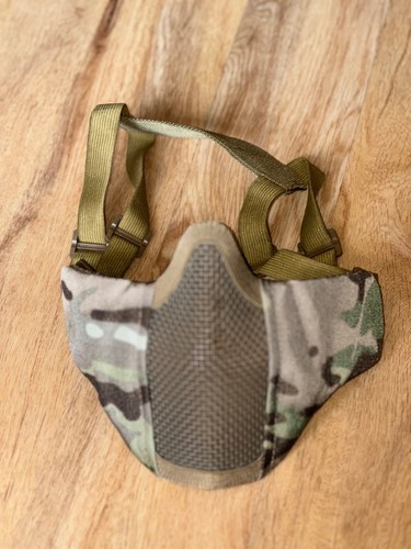 Half face mesh - half,