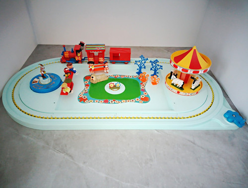 Corgi magic roundabout vintage - corgi,