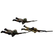 3 Diecast Soldier Figures Approx 40mm Long Vintage Collectables