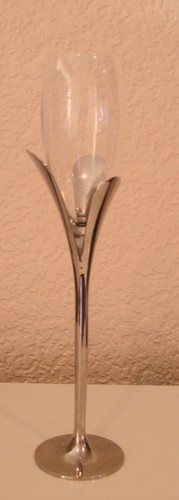 Moet chandon champagne - chandon, chrome