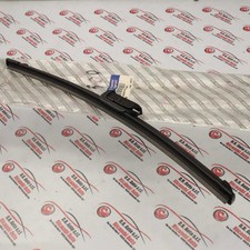 Right Windshield Wiper Blade
