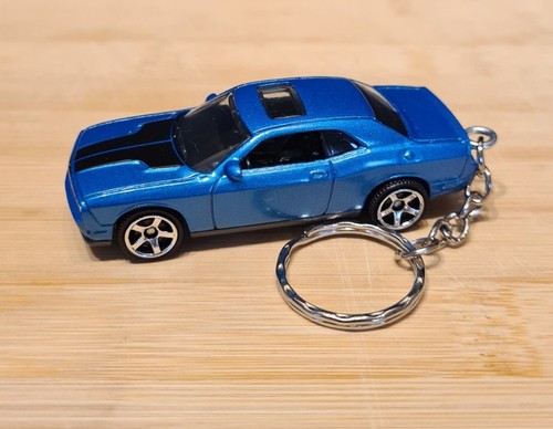 Diecast model car - 1/64,