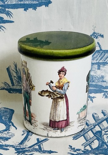 Holkham pottery lidded - holkham,