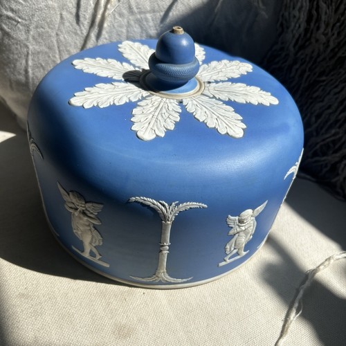 Wedgewood blue and - blue, white