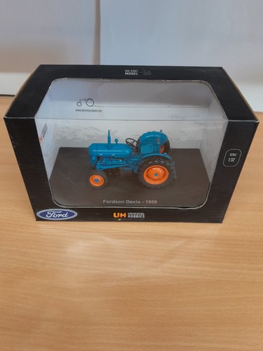 Universal hobbies fordson - ,