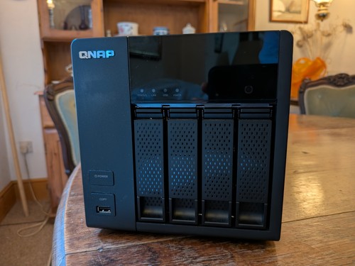 Qnap 469l bay - ts-469l, 4-bay