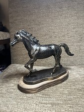 BRONZE MARE HORSE BRONZE SCULPTURE FIGURINE ON WOODEN PLINTH