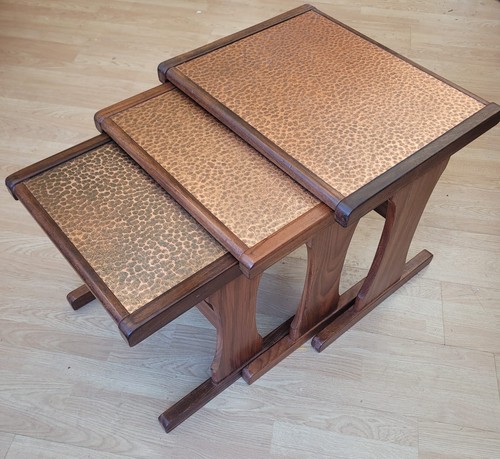 Plan nest tables vintage - nest,