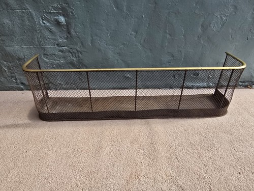 Brass mesh freestanding - mesh,