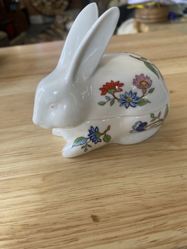 Aynsley pembroke rabbit - pembroke,