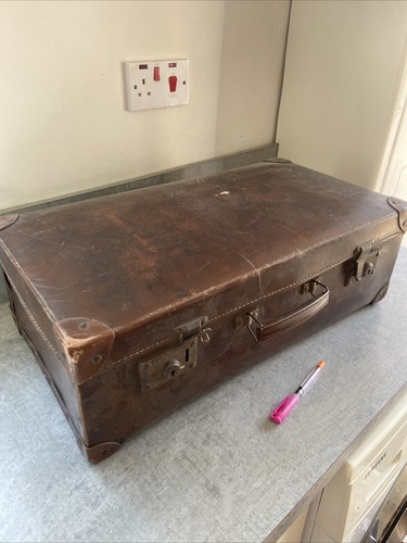 Vintage brown leather effect - vintage,