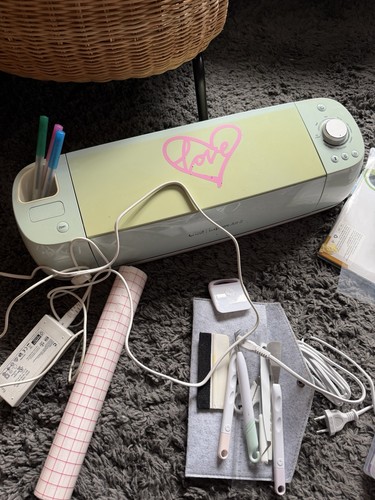 Cricut explore air - ⭐️⭐️cricut,