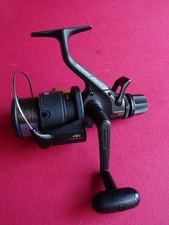 A VERY GOOD LIGHTLY USED SHIMANO BAITRUNNER AERO 6010 XT-7 SPINNING FISHING REEL