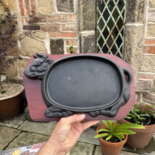 Cast iron cow shaped sizzling - cow,