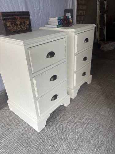 Vintage style bedside - style,
