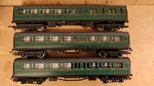 3x Green Southern Coaches for