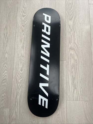 Black and white primitive - black,