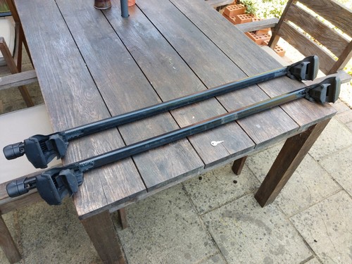 Thule locking roof bars - locking,