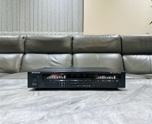 Pioneer 777 graphic - pioneer, gr-777