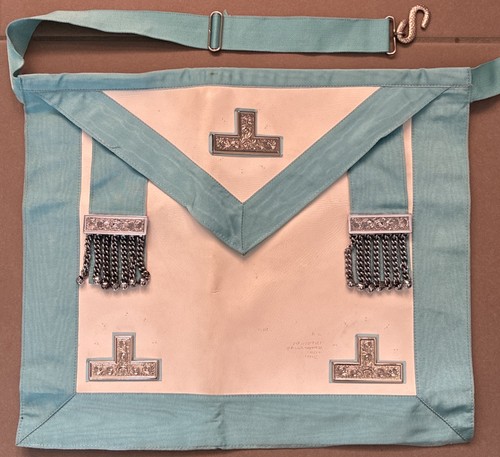 Masonic worshipful master - masonic,