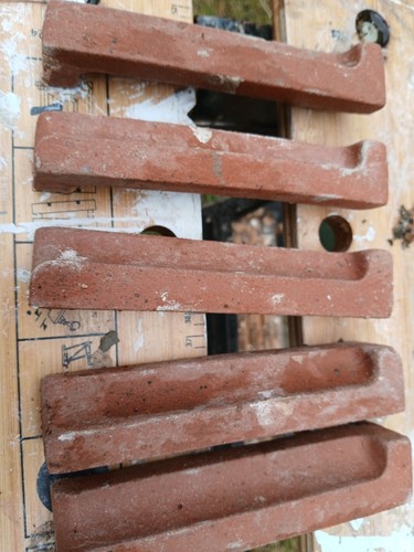 Red bullnose internal angle - bullnose,