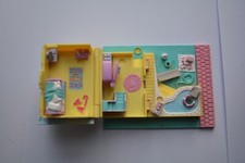 Vintage Polly Pocket 1993 Bluebird Summer Pool House NO ONE SUNbed Used Please l