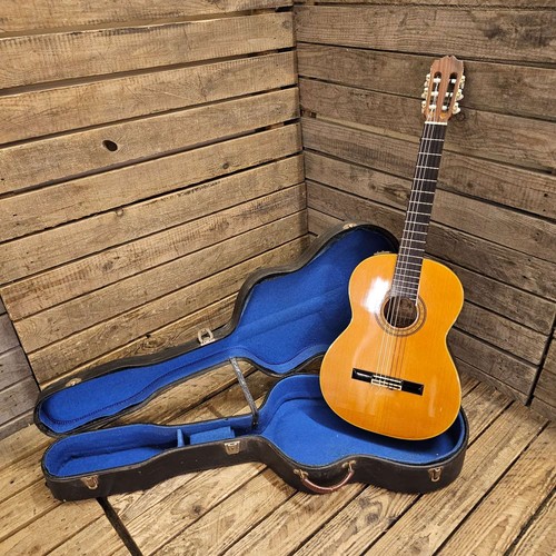 Classical guitar takamine - guitar,