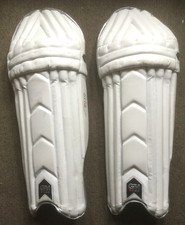 GM GUNN & MOORE 606 CRICKET BATTING PADS /TRI-FLEX KNEE ROLL / xv